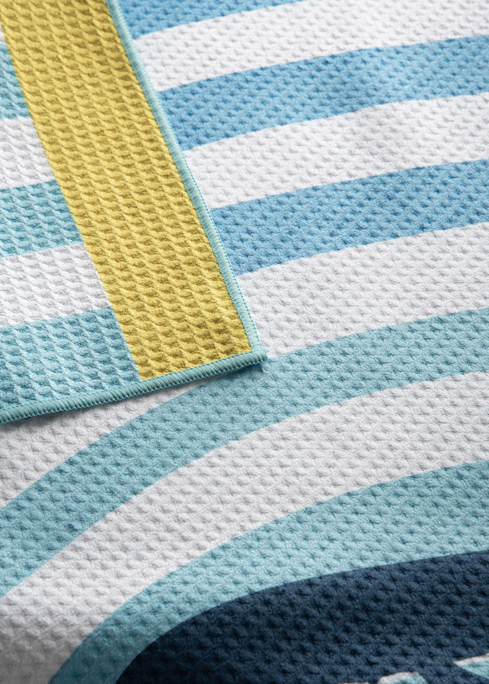 TOALLA DE PLAYA + NECESER HONOLULU