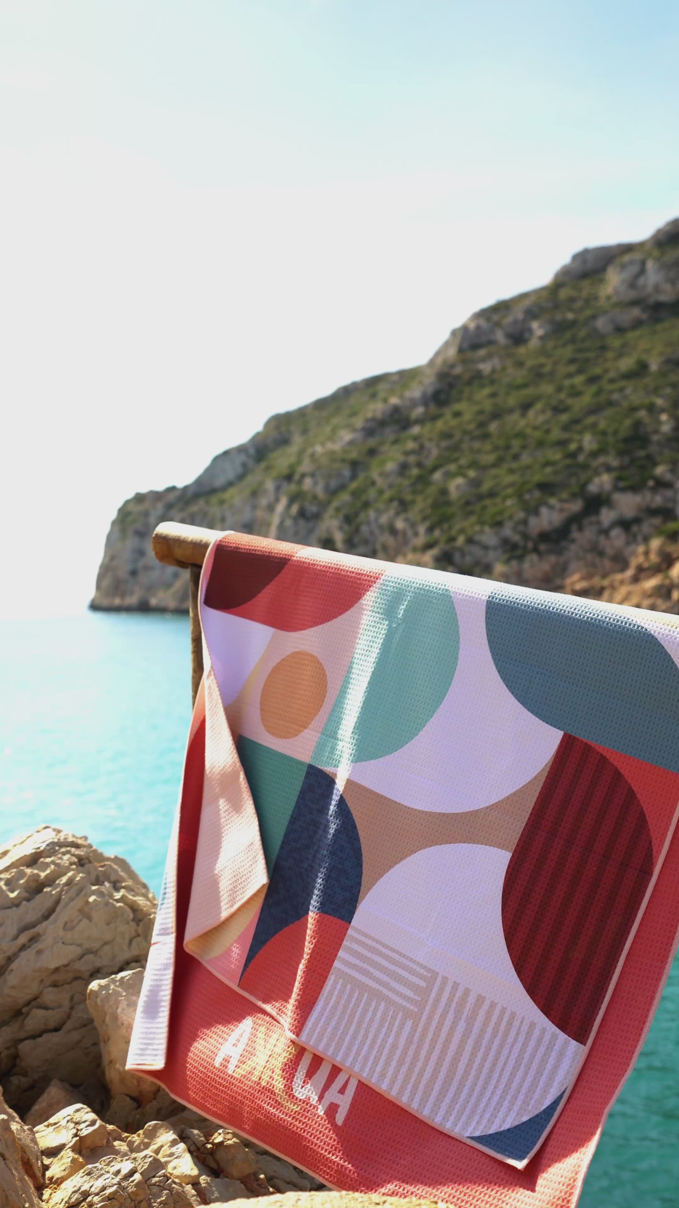 BEACH TOWEL + BAG MELBOURNE